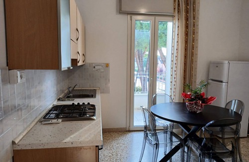 Pinarella Apartment | CV006 - Cervia, elegant two-room apartment with air conditioning