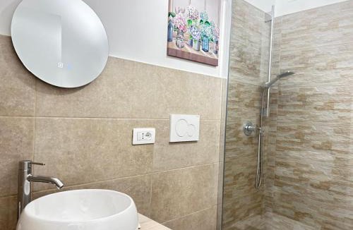 Zona XVI Torrenova Apartment | Da Mauro e Michela - Cozy Apartment - Metro C to Colosseum