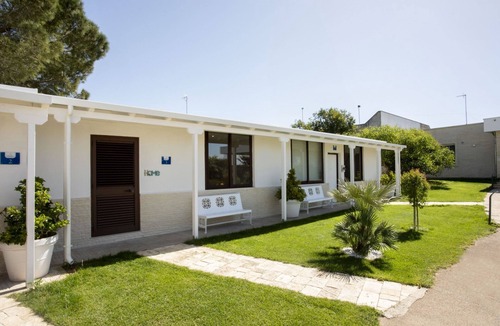 Leverano House | Dalesco Studio Apartment 3 | villa with pool