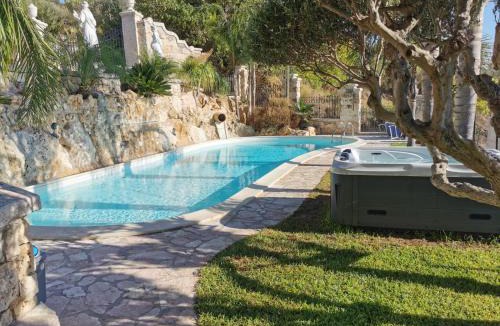 Alcamo Villa | Dependence Desiree