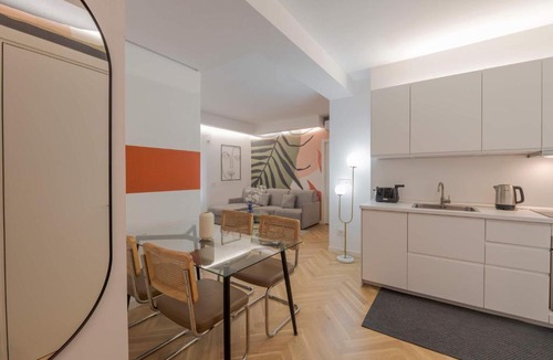 Loreto Apartment | Design - 3 Bedrooms & 2 Bathrooms - B Home