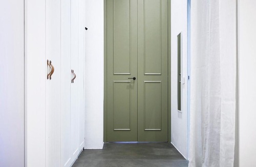 Lambrate Apartment | Design Apartment with Private Street Entrance