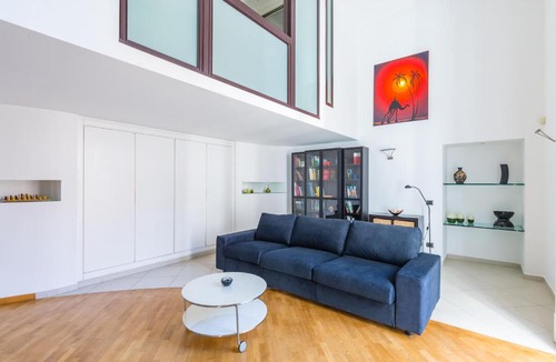 Montecalvario Apartment | Design & Studio Duplex at National Museum