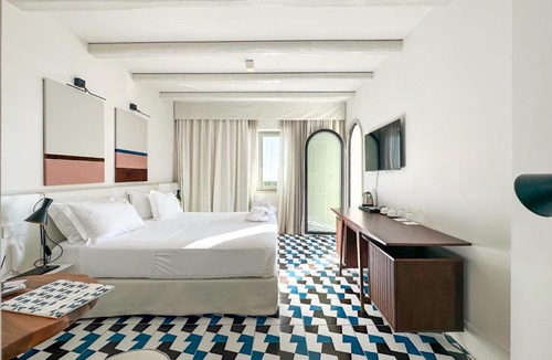 Baia Hotel | Dimora dei Lari