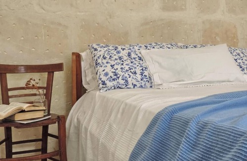 Palazzolo Acreide Historic Centre Apartment | Dimora il Vulcano - One Bedroom Apartment, Sleeps 3