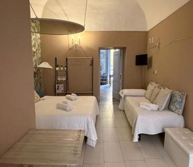 Centro Storico Bed & Breakfast | Dimora Via Roma