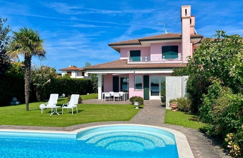 Isola Albarella Villa | Dolce Far Niente, Italy