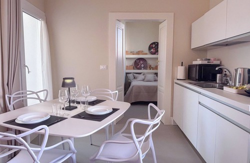 Mesagne Apartment | Donna Antonietta – Central Charm & Private Terrace