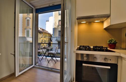 Chinatown Apartment | Dreamful Home - Arco della Pace