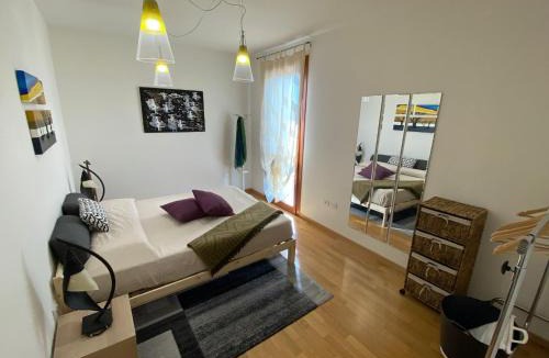 Gares Apartment | Easy Access to Venice Apartment