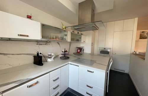 Ovest Apartment | elegance Suite in Verone~ 15 min in auto from Garda Lake