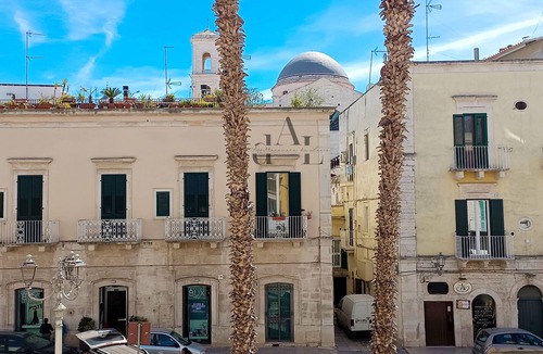 Terlizzi Apartment | Elegant historic apartment in the heart of the city: Enjoy Elegance and Relaxation