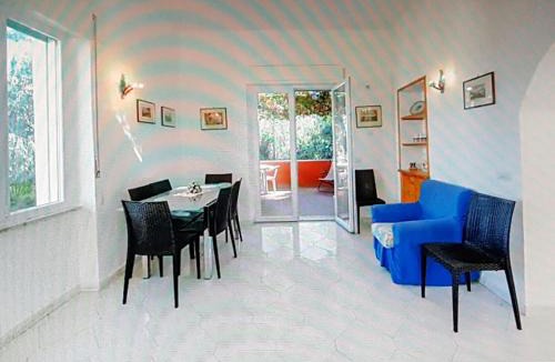 Ischia Porto House | Elegante e centralissimo appartamento in villa