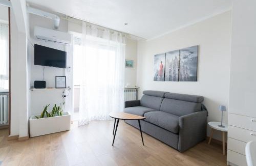 Cinisello Balsamo Apartment | Eleventh Floor apartment Milano