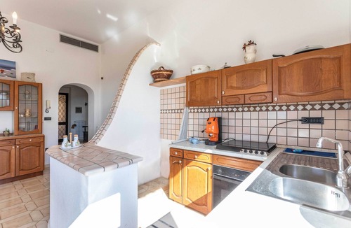 Torre Suda Apartment | Emma's Villa facing the sea with swimming pool