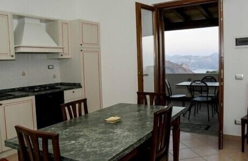 Pianoconte House | Eolian Residence