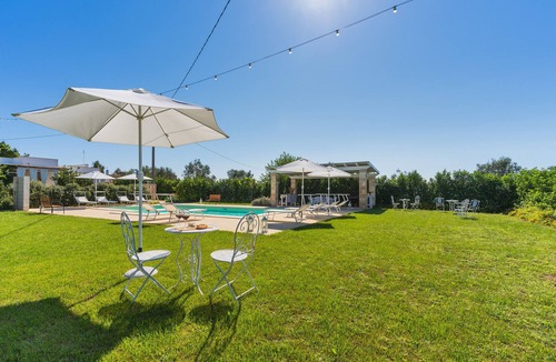 Il Monte Villa | FEO'S DIMORA - Accommodation "Wisteria"
