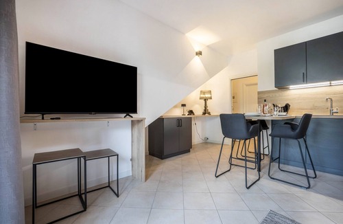 Castion Veronese Apartment | Flat 'Perlago' with shared pool, Wi-Fi and air conditioning