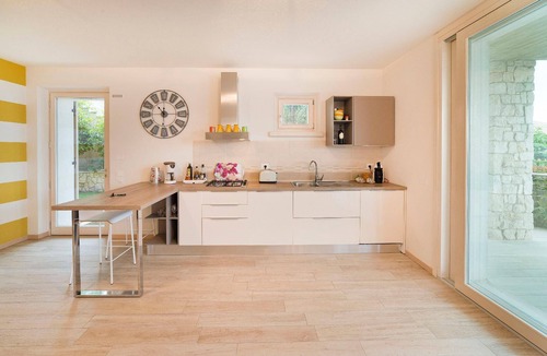 Albisano House | Flat Sunrise