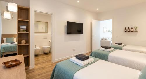 Calderara di Reno Bed & Breakfast | Fly Park B&B Bologna 50 POSTI AUTO 13 POSTI LETTO