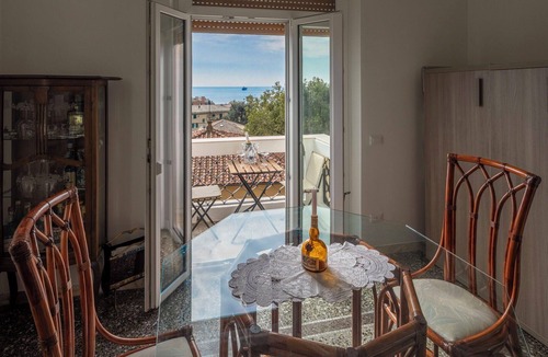 Nervi Apartment | Focaincontromano Seaview, Genova