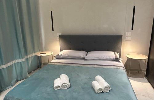 Santa Lucia House | Giù per la Costa - Siracusa