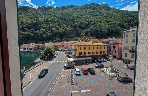 Dongo Apartment | Giulia elegant vacation apartment directly on Lake Como