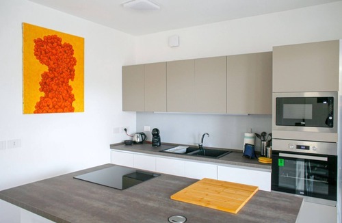 Ghisolfa Apartment | GOVONE, 78 · Ampio e luminoso appartamento con terrazza