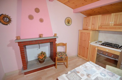 Petrella Guidi Apartment | Graceful Apartment with Garden,BBQ,Heating, Garden Furniture