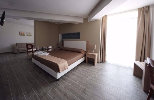 Pergusa Hotel | Grand Hotel del Lago