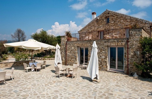 San Marco di Castellabate Villa | Great villa with pool. 400 metres from beach. Cilento, Apulia