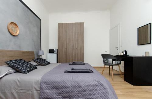 Lazzaretto Apartment | Grey Room