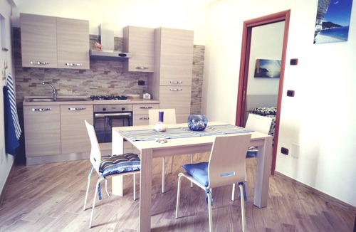 Monte Sant'Angelo Condo | Group Holiday in small houses in the historic center