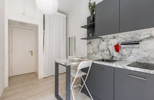 Zona Zara Apartment | GuestHost - Bright Apt only 600mt from Zara Avenue!x2