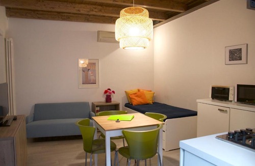 Cernusco sul Naviglio Apartment | GuestHost - Casa Caramelli