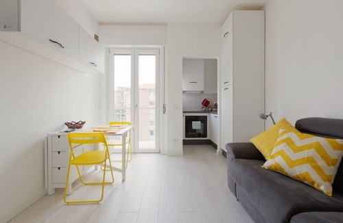 Barona Apartment | GuestHost - Cozy studio apartment 1.5km from IULM University!