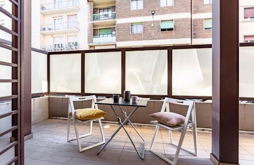 Lungarno del Tempio Apartment | GuestHost - Florence Cozy Apartment with Small Terrace