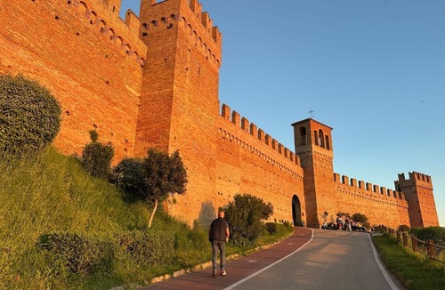 Gradara Apartment | GuestHost - Gradara Comfy Apartment BIG