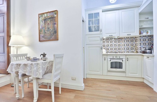 Rione Duomo Apartment | GuestHost - Maison Nicole - Central & Lovely Apartment
