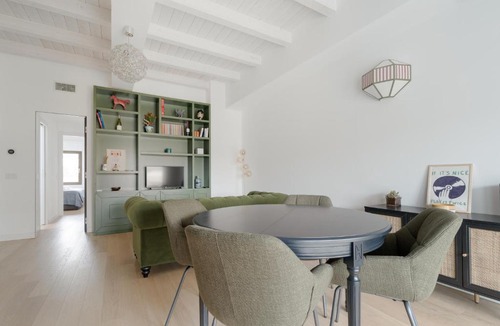 Zona Solari Apartment | GuestHost - Modern Terrace Flat in Solari Area