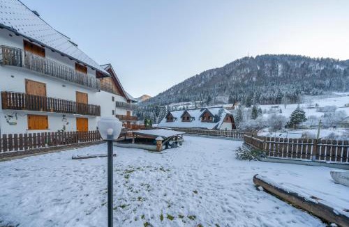 Tarvisio Apartment | GuestHost - Small & Charming Apt - Overlooking the Alps