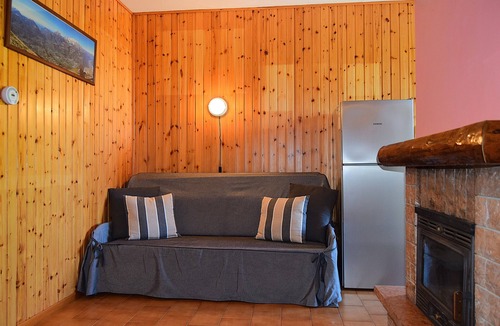 Cremeno House | Hedgehog Den