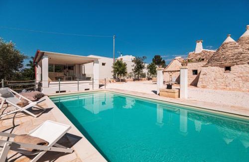 Impalata Villa | HelloAPULIA Monopoli - Authentic Trulli Petricore with private SPA and pool
