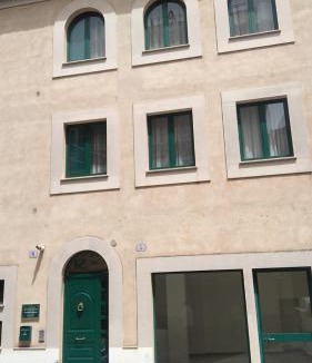 Enna Apartment | Holiday Grivi