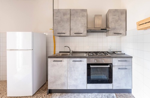 Giurdignano House | Holiday Home 'Db - Mimosa' with Private Terrace, Wi-Fi and Air Conditioning