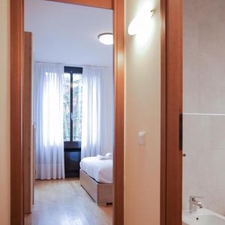 Milano 3 Apartment | Home & Pet - Ponte