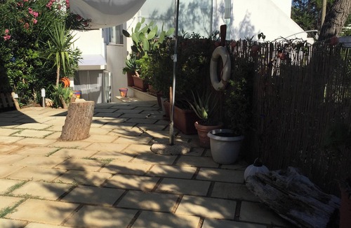 Rosa Marina House | Homerez - Charming house in Rosa Marina with garden