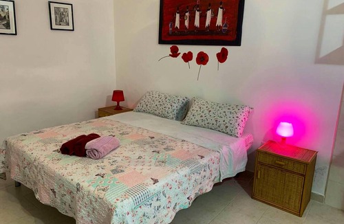 Municipio 4 Apartment | Homerez - Superb studio 1 km from the beach for 2 people in Bari