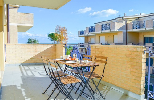 Foggetta Apartment | Homiday - Green Bay D16, Two Bedroom Apartment