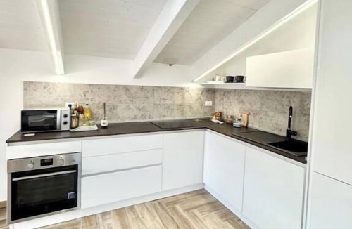 Pietra Ligure Apartment | Hostdomus - Bellavista Suite